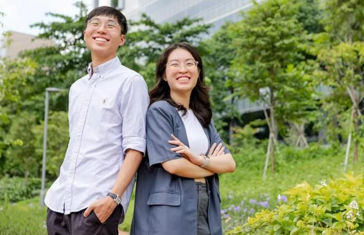 SgIS scholars